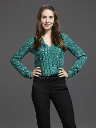 Community – (6. Staffel) - Als Anführerin der "Rettet Greendale"-Gruppe setzt sich Annie (Alison Brie) mit voller Innbrunst für das Community College ein ...