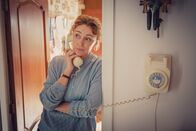 It's a Sin – Valerie (Keeley Hawes) nimmt die Pflege ihres Sohnes selbst in die Hand. Doch dann nimmt die Situation eine unerwartete Wendung.