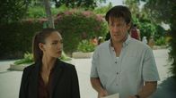 Almost Paradise – Kai Mendoza (Samantha Richelle) und Alex Walker (Christian Kane)