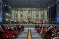 Concerto per Milano – Das "Concerto per Milano" ist eine Institution der lombardischen Hauptstadt. Es wird jedes Jahr im Sommer auf dem Platz vor dem Mailänder Dom aufgeführt.