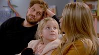Rote Rosen – Amelie (Lara-Isabelle Rentinck) lässt ihren Frust an Jorik (Remo Schulze) und Henriette (Jonna Weidner) aus, bis Jorik ihr eine klare Ansage macht.