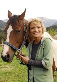 Für immer daheim – Ihre Rückkehr auf den heimatlichen Bertramshof hat die ehemalige Bankerin Maren Bertram (Uschi Glas) nicht bereut.