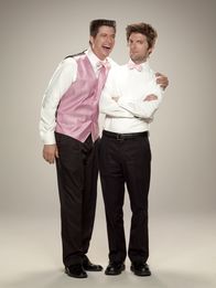 Party Down – (1. Staffel) Ron Donald (Ken Marino, l.); Henry Pollard (Adam Scott, r.)