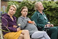 Danni Lowinski – L-R: Daniela 'Danni' Lowinski (Annette Frier), Bea Flohe (Nadja Becker) and Kurt Lowinski (Axel Siefer)