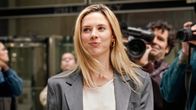 Maxima – Maxima (Delfina Chaves) rückt in den Fokus der Paparazzi.