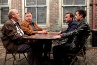 Brooklyn Nine-Nine – (v.l.n.r.) Hitchcock (Dirk Blocker); Scully (Joel McKinnon Miller); Charles Boyle (Joe Lo Truglio); Jake Peralta (Andy Samberg)