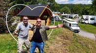 Der Camping-Check – Friso Richter (re.) und Lukas Lowack.