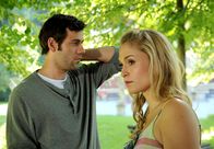 Sturm der Liebe – ARD STURM DER LIEBE FOLGE 1372 Uhr im ERSTEN. Jacob (Andreas Thiele, l.) zweifelt gegenüber Debbie (Lea Marlen Woitack, r.), ob er Sibylle noch vertrauen kann.