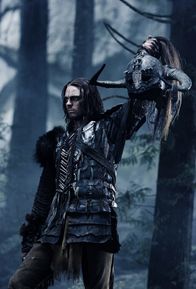 Pathfinder - Fährte des Kriegers – Tötet jeden Wikinger ohne Scheu: Geist (Karl Urban) ...