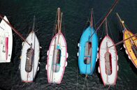 Inseln Italiens – Im Hafen von Pantelleria liegen die typischen Boote der Insel, die Lance Pantesche.