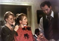Polizeiruf 110 – hr-fernsehen POLIZEIRUF 110: ZWEI SCHWESTERN, Kriminalfilm, DDR 1987, Regie: Hans-Werner Honert Uhr. Angelika Waller als Angelika, Susann Thiede als Beate und Peter Zimmermann als Jochen.