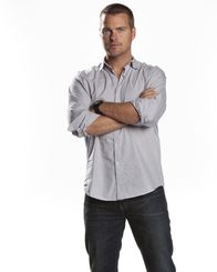 Navy CIS: L.A. – (2. Staffel) - Ist ein wahrer Identitätskünstler, der sich in jede Rolle hineinversetzen kann: Special Agent G. Callen (Chris O'Donnell) ...
