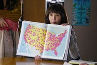 The Last Man on Earth – Nachdem Tandy die Gruppe über den brennenden Atomreaktor informiert hat, suchen Gail (Mary Steenburgen) und ihre Freunde nach einem Ort, an dem sie sicher sind. Doch auf dem Weg dorthin geraten sie in Lebensgefahr ...