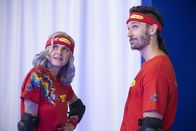 Future Man – Tiger (Eliza Coupe, l.); Wolf (Derek Wilson, r.)