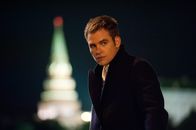 Jack Ryan: Shadow Recruit – Kaum in Moskau angekommen, gerät Jack (Chris Pine) ins Visier mörderischer Russen. Den ersten Angriff kann er noch abwehren, doch weitere werden bereits geplant, als urplötzlich seine amerikanische Verlobte dort auftaucht ...