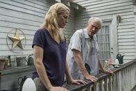 The Mule – L-R: Iris (Alison Eastwood), Earl Stone (Clint Eastwood)