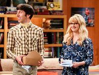 The Big Bang Theory – Simon Helberg (Howard Wolowitz), Melissa Rauch (Bernadette Rostenkowski-Wolowitz).