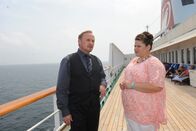 Das Traumschiff – Alexander Held (Stefan Arndt), Nadine Wrietz (Katharina Braun).