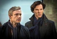 Sherlock – Sherlock Holmes (Benedict Cumberbatch, re.) und John Watson (Martin Freeman) legen sich mit einem übermächtigen Gegner an.