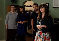 New Girl – Auf (v.l.n.r.) Schmidt (Max Greenfield), Cece (Hannah Simone), Nick (Jake Johnson) und Jess (Zooey Deschanel) warten einige Herausforderungen ...