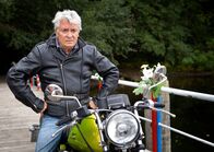 Frauen verstehen – Paul (Henry Hübchen) will Marlene entführen.