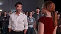 Salvation – Harris (Ian Anthony Dale, l.); Grace (Jennifer Finnigan, r.)