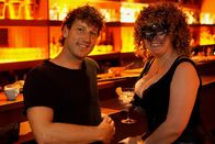 Reporter Spezial – Donat Hofer (l.) besucht den Swingerclub