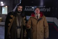 What We Do in the Shadows – Nandor (Kayvan Novak, l.); Colin Robinson (Mark Proksch)