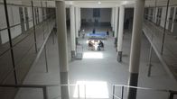Überleben hinter Gittern – Innerhalb der einzelnen Blöcke des Gefängnisses von Armawir herrscht ein offenes Konzept.