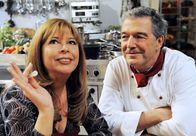 Sturm der Liebe – . . ARD STURM DER LIEBE FOLGE 1217 Uhr im ERSTEN. André (Joachim Lätsch, r.) flirtet mit Felicitas Strehle (Olivia Pascal, l.) .