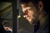 The Factory – Gibt sich bei seinen Entführungsopfern als "Daddy" aus: Killer Carl (Dallas Roberts) ...