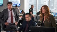 Unforgettable – Al Burns (Dylan Walsh, l.), Jay Lee (James Hiroyuki Liao, m.) und Carrie Wells (Poppy Montgomery, r.)