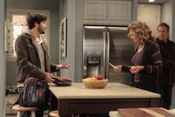 Last Man Standing – (v.l.n.r.) Ryan (Jordan Masterson); Vanessa (Nancy Travis); Mike (Tim Allen)