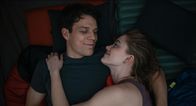 Die Seele des Bösen – Harry (Jake Lacy, l.); Ruth (Maika Monroe, r.)