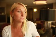 Internet der Lügen – A portrait of Kari Webb.