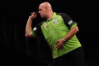 Darts: World Grand Prix – Michael van Gerwen in Aktion während seines Spiels gegen Michael Smith; 25. Mai 2023, O2 Arena, London, England, 2023 PDC Cazoo Premier League Darts, London, Play Offs
