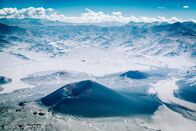 Terra X: Faszination Erde – Vulkane prägen nicht nur das Gesicht Argentiniens, sondern auch sein Klima. Sowohl die tropischen Regenwälder im Norden des Landes als auch die weite patagonische Steppe verdanken ihre Existenz der gewaltsamen Auffaltung des längsten Gebirges der Erde, der Anden.