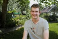 Hinter den Hecken – Hinter den Hecken Sortenvielfalt-Garten Staffel 7 Folge 3 Dass Tomaten nicht rund und Geranien nicht rot sein müssen, zeigt der Garten von Gabriel Hess in Oeschenbach BE. 2024 Copyright: SRF