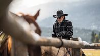 Yellowstone – Lloyd Pierce (Forrie J. Smith)