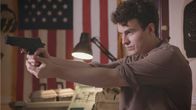 Evil - Gesichter des Bösen – Ian with a gun,
