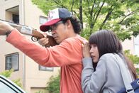 I Am a Hero – Hideo Suzuki (Yô Ôizumi, l.); Hiromi (Kasumi Arimura, r.)