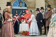 Victoria – Königin Victoria (Jenna Coleman, Mitte).