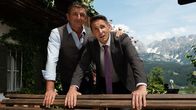 Der Bergdoktor – Der Bergdoktor Staffel 13 Folge 1 Zwei Freunde: Hans Sigl als Bergdoktor Dr. Martin Gruber, Mark Keller als Dr. Alexander Kahnweiler