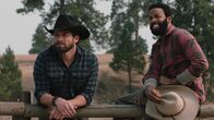 Yellowstone – Ryan Colby (Ian Bohen) und Mayfield (Denim Richards)