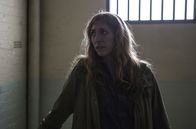 Back to Life – Miri Matteson (Daisy Haggard) ist wieder im Knast.