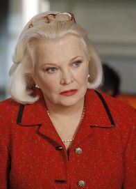 The Notebook - Wie ein einziger Tag – The Notebook - Wie ein einziger Tag Kann sich nicht mehr an ihr Leben erinnern: Gena Rowlands als Allie Calhoun
