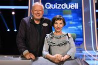 Quizduell - Olymp – Die Kandidaten des Teams "Tatort": Schauspieler Axel Milberg (l.) und Schauspielerin Meret Becker (r.).