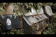 Patina-Paradiese – Ehemalige Kriegsfahrzeuge werden im Wald zum friedlichen Hort für Pflanzen und Tiere.