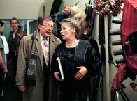 Polizeiruf 110 – Was hat die Opernregisseurin Edith Reger (Marita Böhme) mit Kommissar Schmücke (Jaecki Schwarz) vor?.
