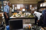 Brooklyn Nine-Nine – Terry Crews (Terry Jefford), André Braugher (Ray Holt).
